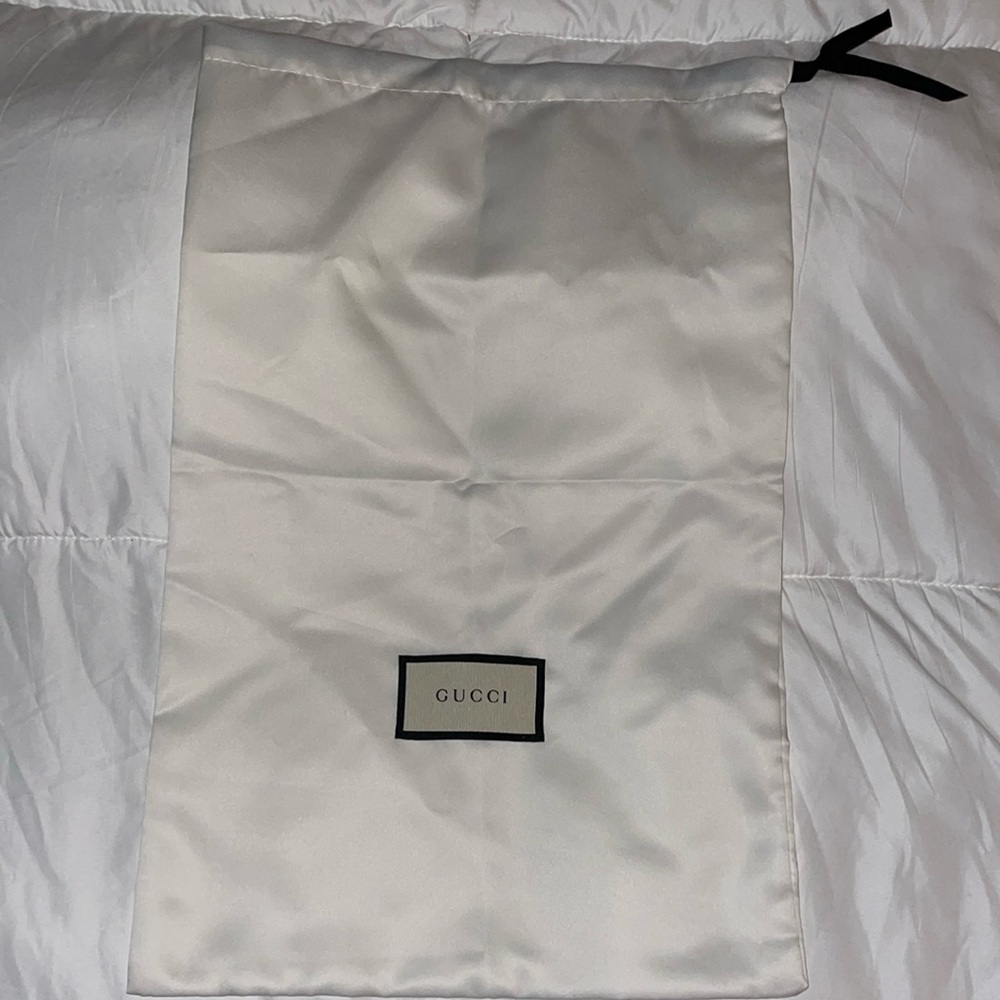 Gucci dust bag (1)